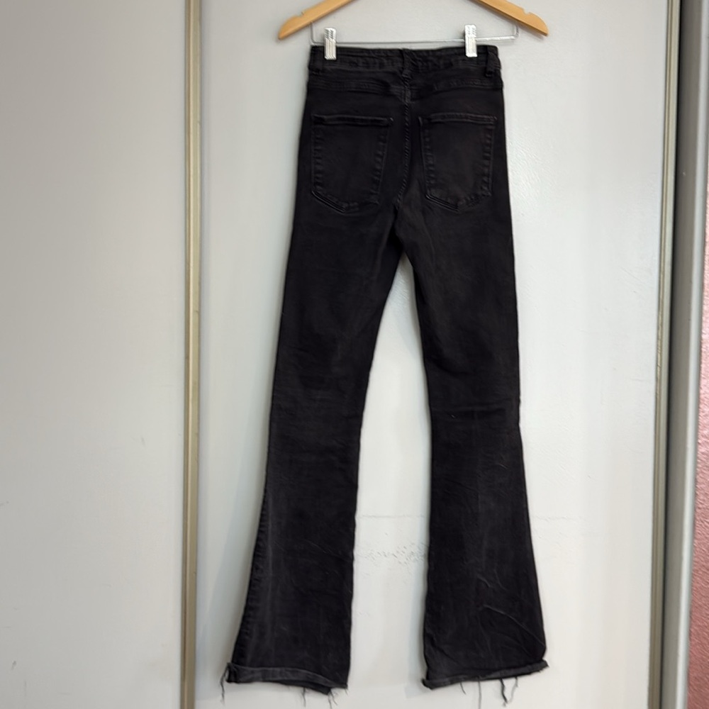Zara Full Length Mid-Rise Black Flare Jeans - Picture 6 of 8